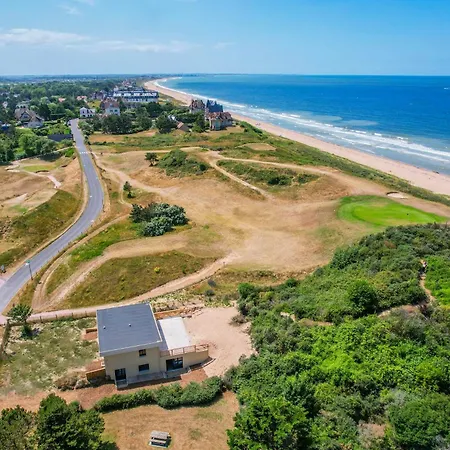 Holiday home Magnifique Maison Moderne Avec Acces Direct A La Varaville