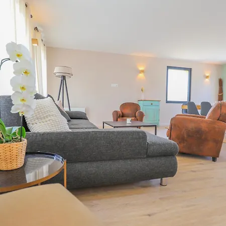 Magnifique Maison Moderne Avec Accès Direct à La