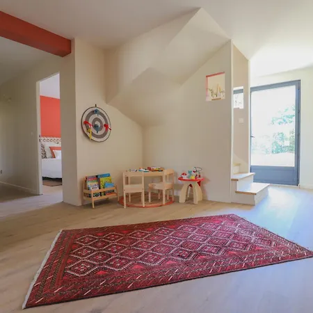 Magnifique Maison Moderne Avec Accès Direct à La *