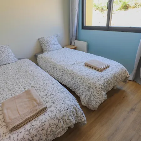 Hébergement de vacances Magnifique Maison Moderne Avec Accès Direct à La *