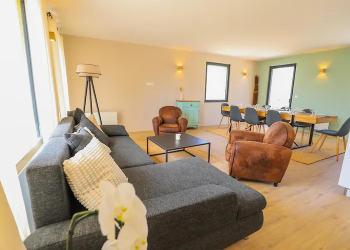 בית נופש Magnifique Maison Moderne Avec Acces Direct A La Varaville